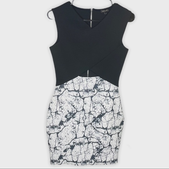 River Island Dresses & Skirts - River Island Dress size UK 10/US 6